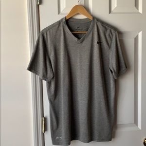 Men’s Nike Legend 2.0 V-neck T-shirt